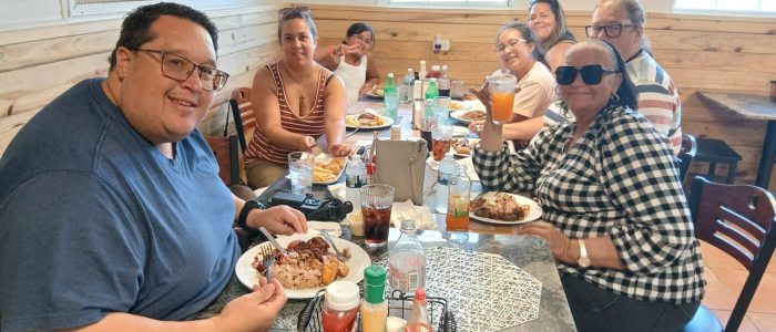 Brown Sugar Tours_Group Eating